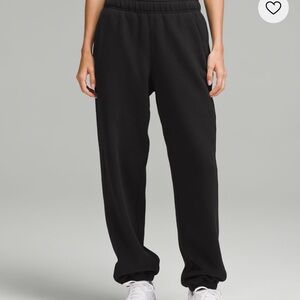 NEVER WORN! NWOT black sweatpants - so comfy